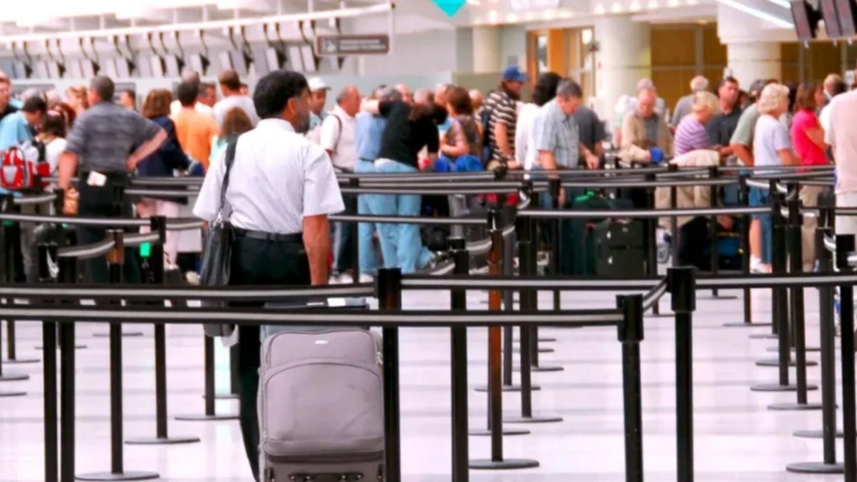 Passenger self-recovery solutions reducing airport disruption chaos