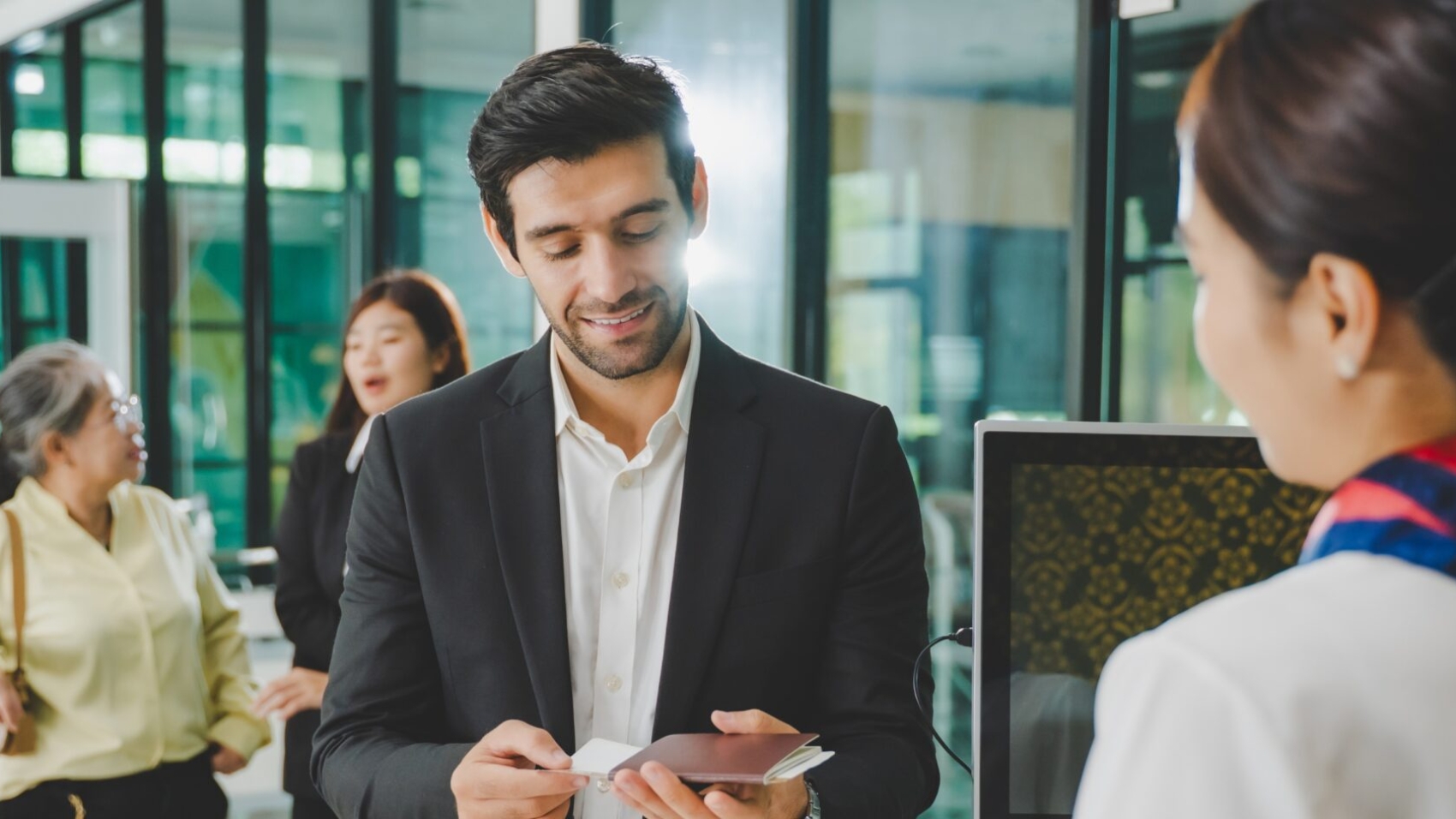 Airline service enhancing passenger satisfaction